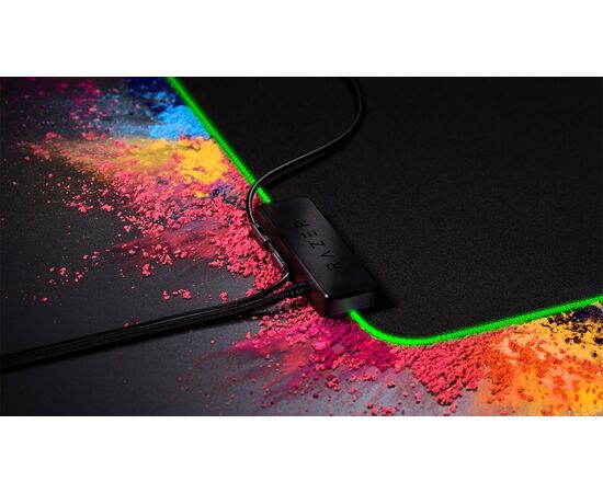  Игровой коврик для мыши Razer Goliathus Chroma RZ02-02500100-R3M1 